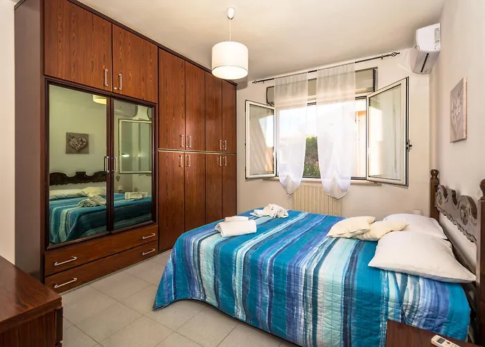 Апартаменты Sardinia-holiday Casa Pesce Palla Ла-Маддалена